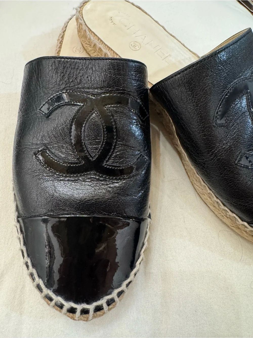 CHANEL Black Leather CC Logo Espadrille Mules